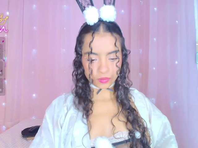 SunnyGilmore live cam on BongaCams