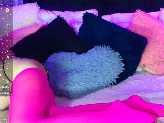 Hannahot69 live cam on BongaCams