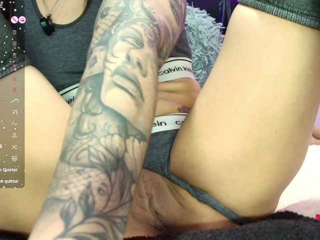 Hannahot69 live cam on BongaCams