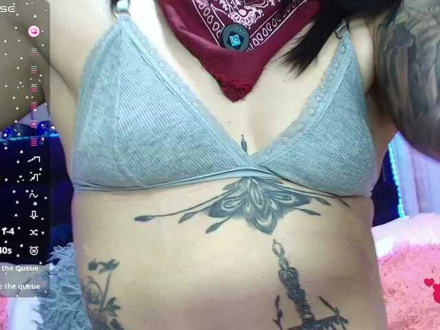 Hannahot69 live cam on BongaCams