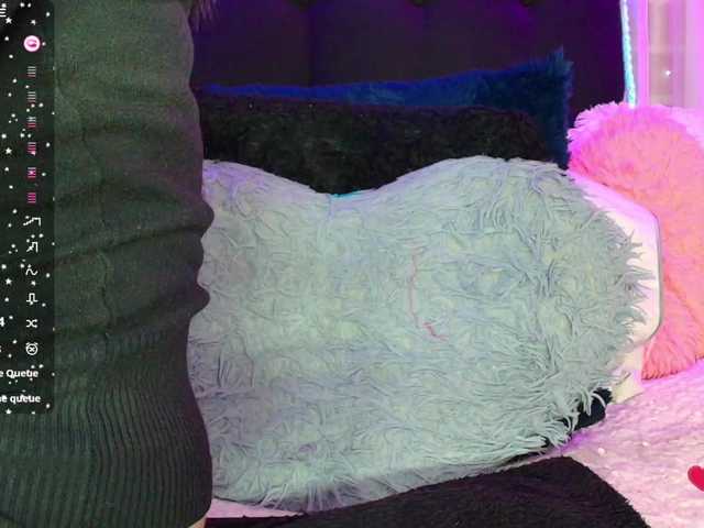 Hannahot69 — live female cam