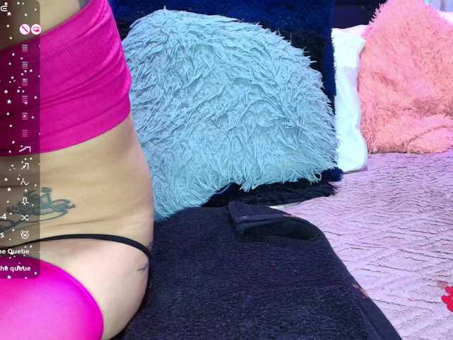 Hannahot69 live cam on BongaCams