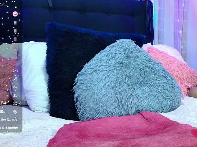 Hannahot69 live cam on BongaCams