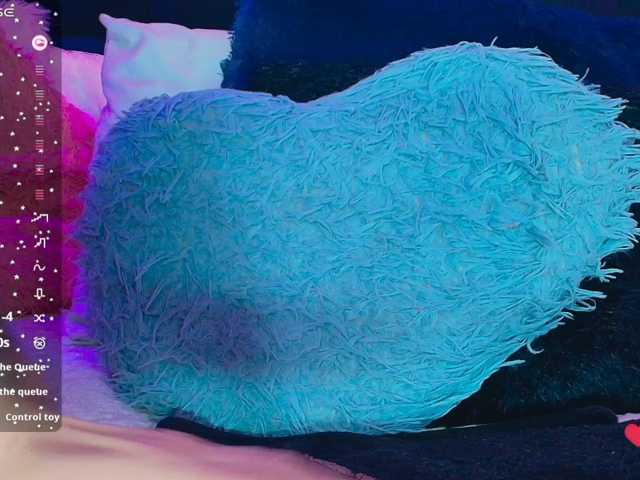 Hannahot69 live cam on BongaCams