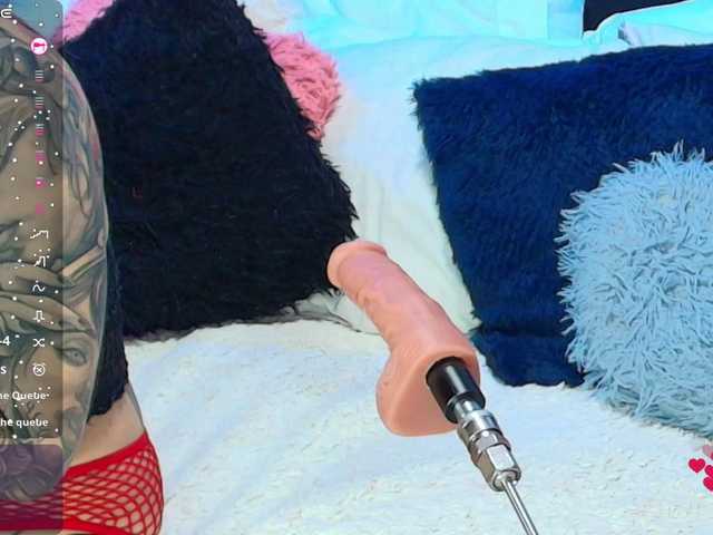 Hannahot69 live cam on BongaCams