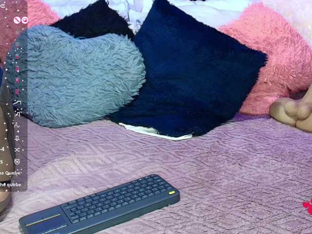 Hannahot69 live cam on BongaCams