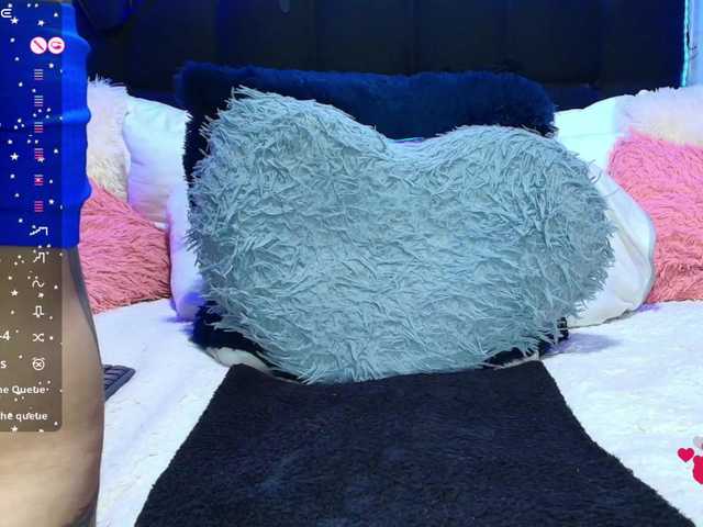 Hannahot69 live cam on BongaCams