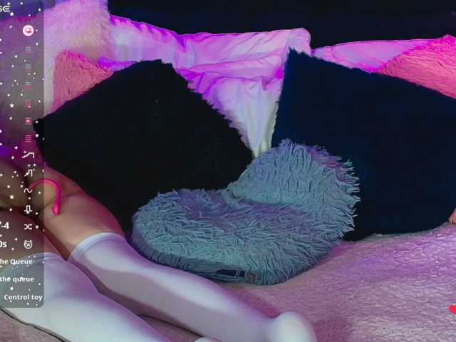 Hannahot69 live cam on BongaCams