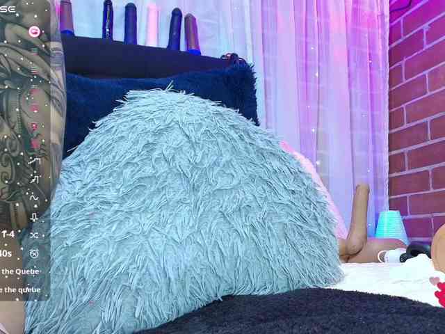 Hannahot69 webcam