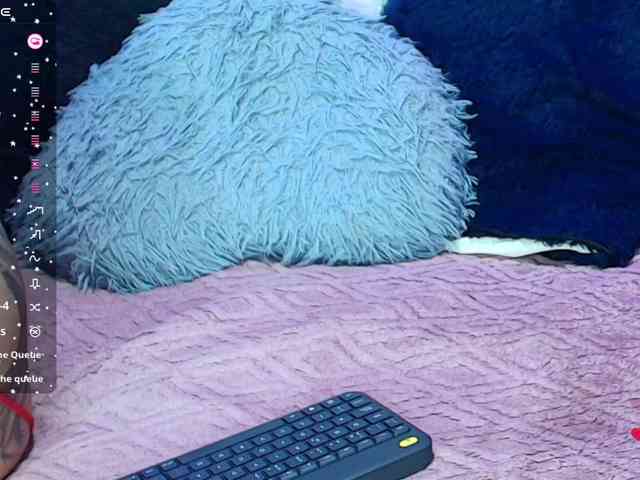 Hannahot69 webcam