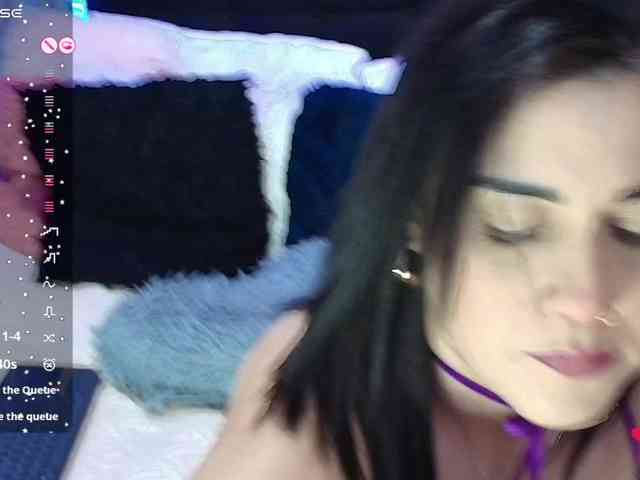 Hannahot69 webcam