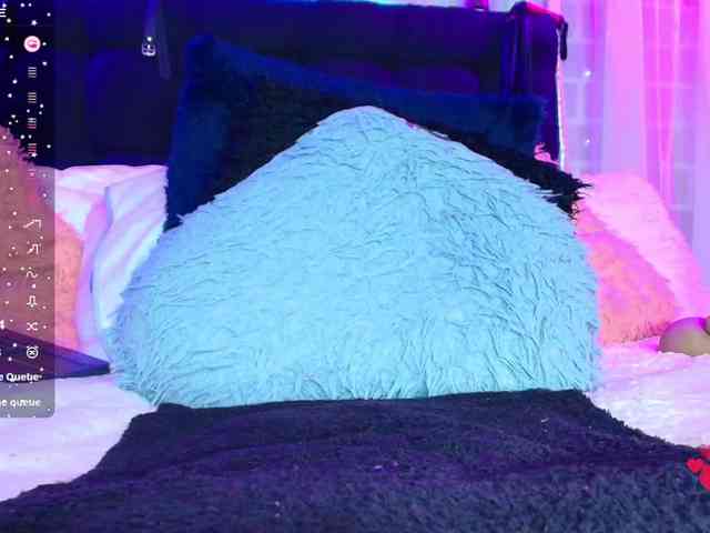 Hannahot69 webcam