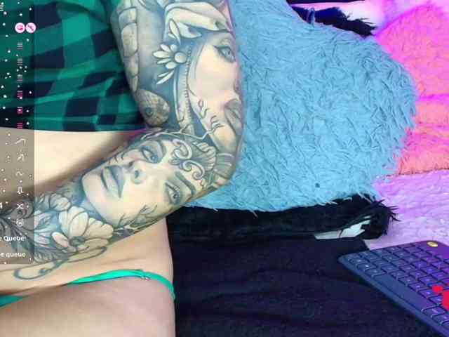 Hannahot69 webcam