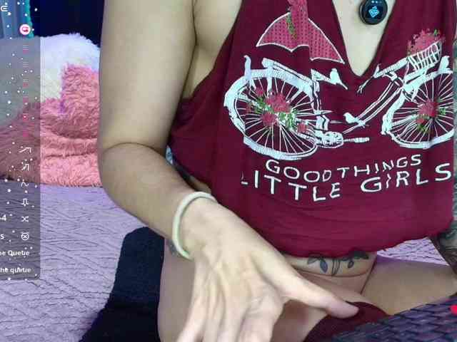 Hannahot69 webcam