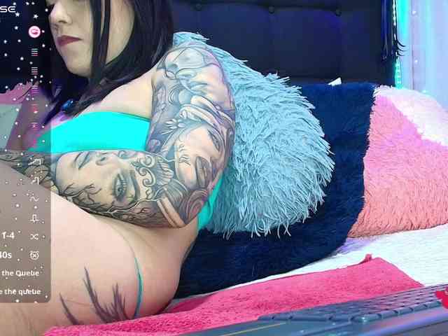 Hannahot69 webcam