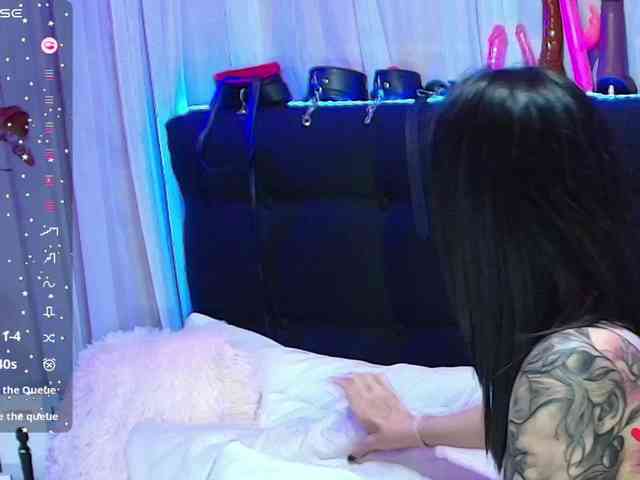 Hannahot69 webcam