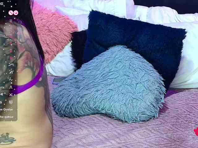 Hannahot69 webcam