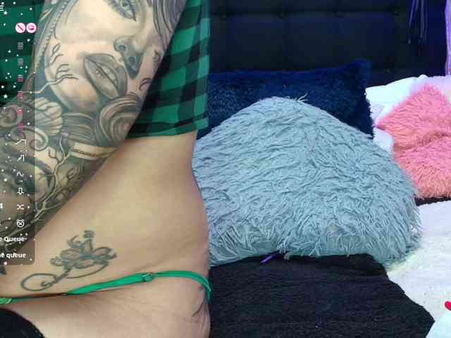 Hannahot69 webcam
