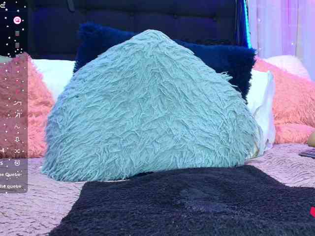Hannahot69 webcam
