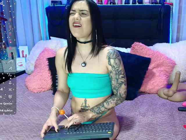 Hannahot69 webcam
