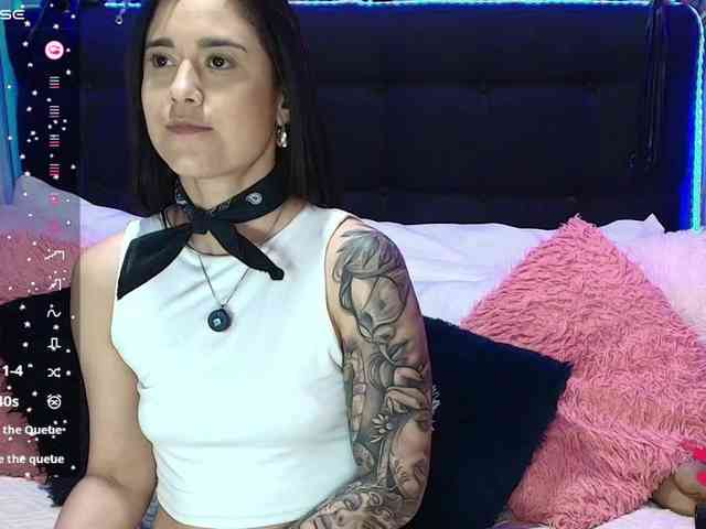 Hannahot69 webcam