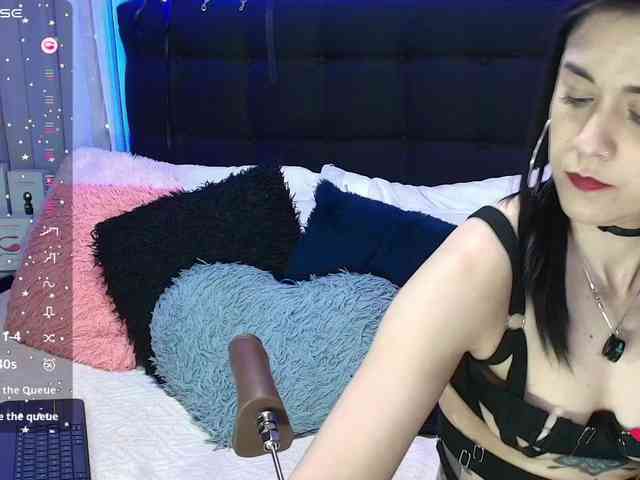 Hannahot69 webcam