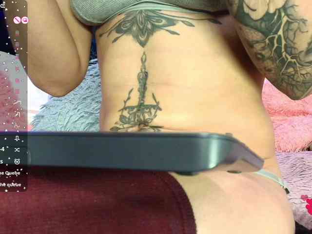 Hannahot69 webcam