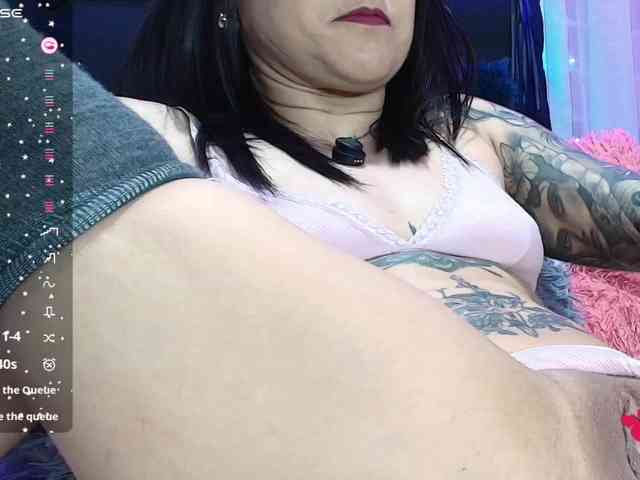 Hannahot69 webcam