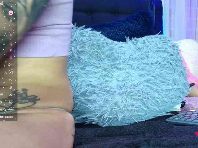 Hannahot69 webcam