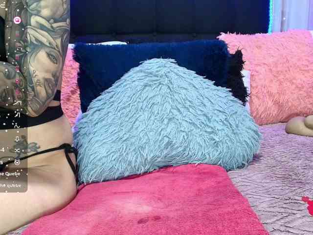 Hannahot69 webcam