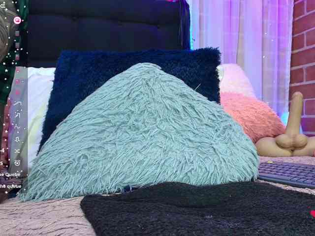 Hannahot69 webcam