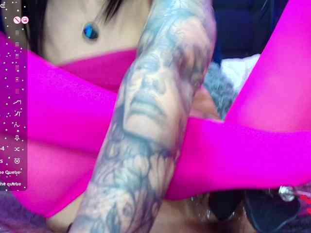 Hannahot69 webcam