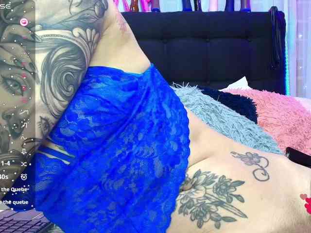 Hannahot69 webcam