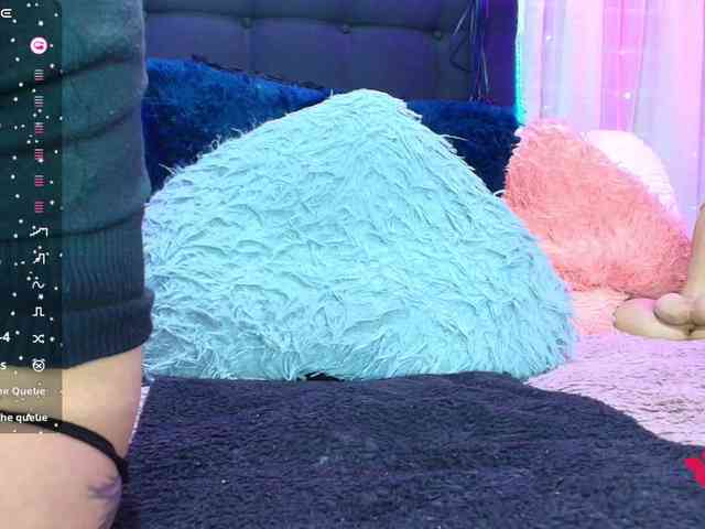 Hannahot69 webcam