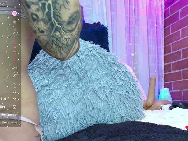 Hannahot69 webcam