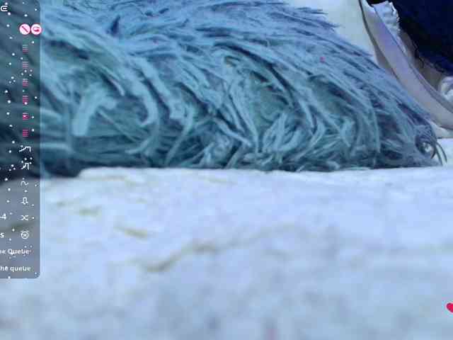 Hannahot69 webcam