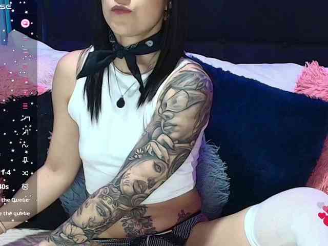 Hannahot69 webcam