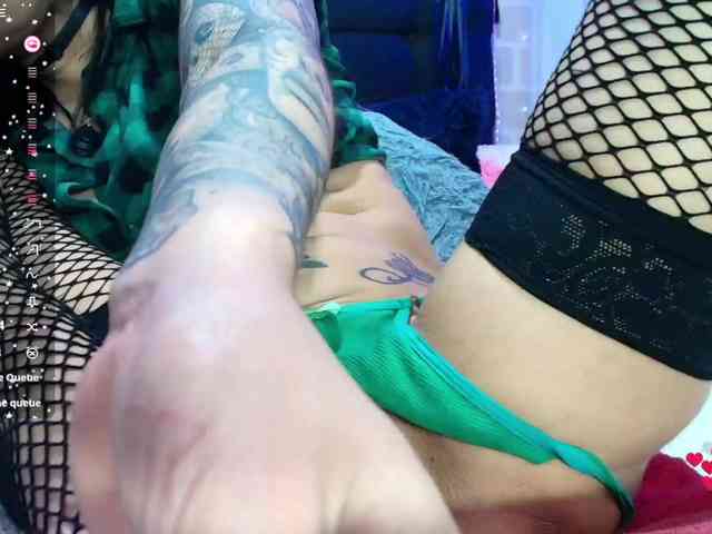 Hannahot69 webcam