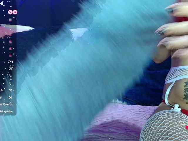 Hannahot69 webcam