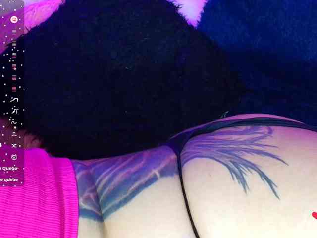 Hannahot69 webcam