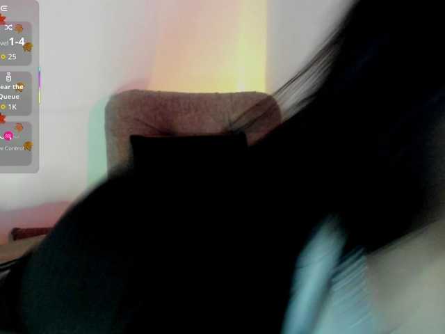 Liily-moore live cam on BongaCams
