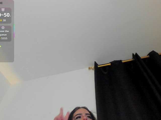 Liily-moore live cam on BongaCams