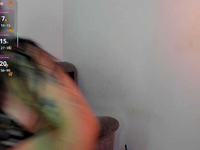 Liily-moore live cam on BongaCams