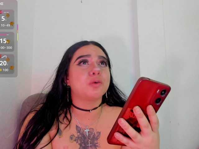 Liily-moore live cam on BongaCams