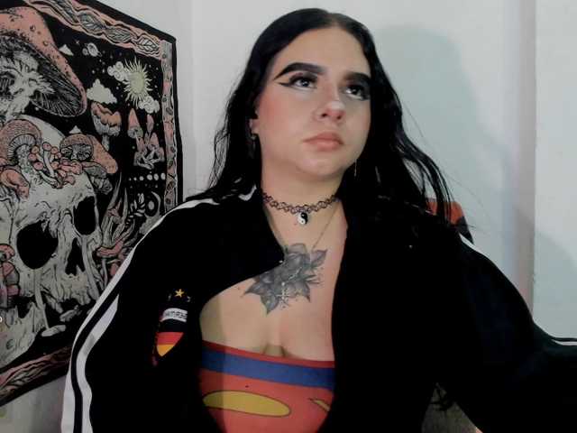 Liily-moore live cam on BongaCams