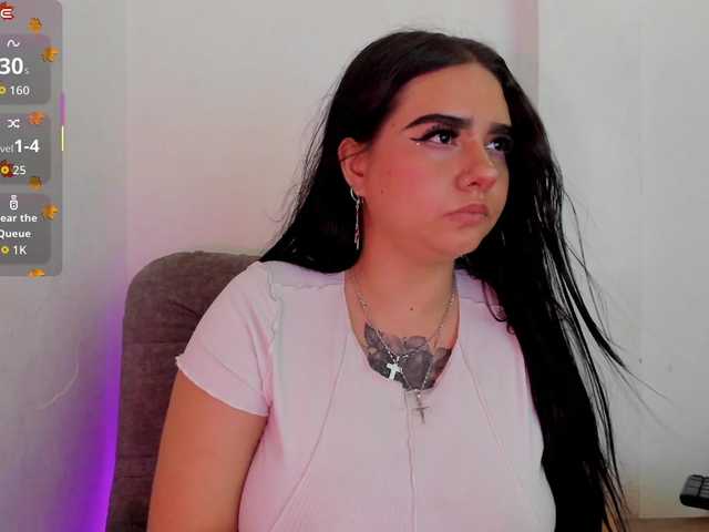 Liily-moore live cam on BongaCams