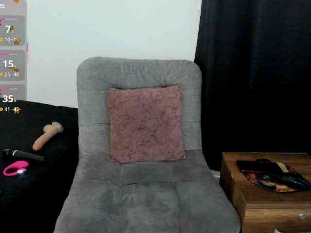 Liily-moore webcam