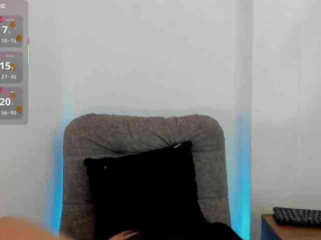 Liily-moore Live Webcam on BongaCams