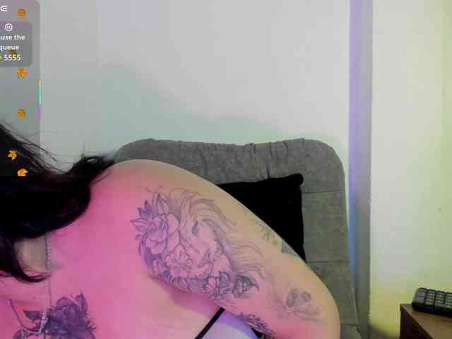 Liily-moore webcam