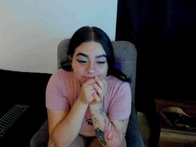 Liily-moore webcam